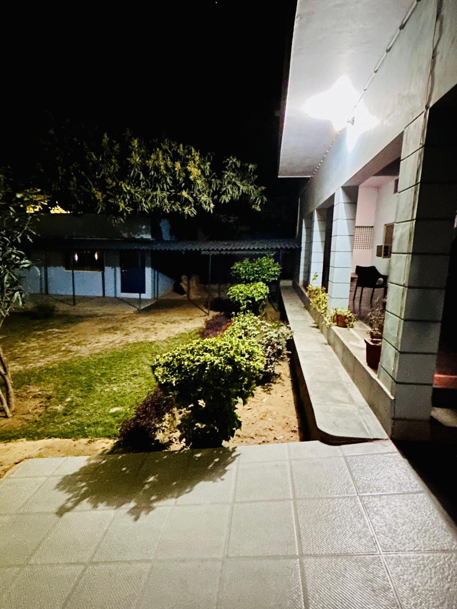 Вілла Gooseberry Garden Ayodhya Екстер'єр фото